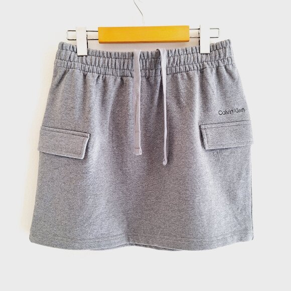 Calvin Klein Standard Logo Fleece Cargo Skirt (Grey) - Picture 5 of 9